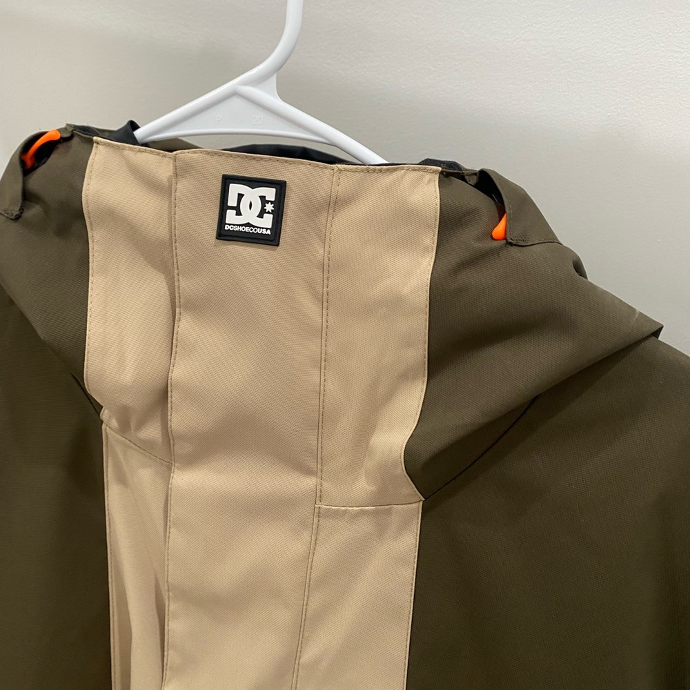 DC Shoes Defy Snowboard Jacket 10K Insulated Brown/Orange Waterproof Mens XL #Q2